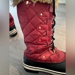 Sorel Joan of Arctic™ Waterproof boots in red size 8.5